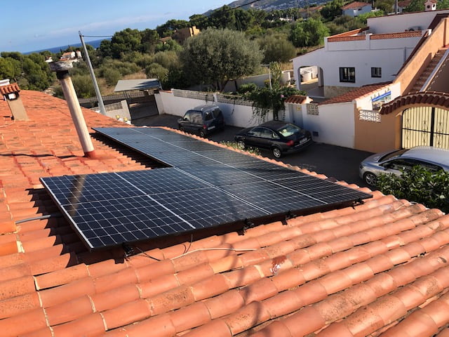 8X 370 wp Solar Panels, Alfas Del Pi, Alicante