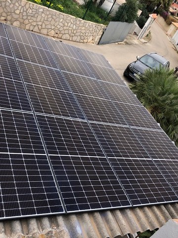 12X 370 wp Solar Panels, Denia, Alicante (Grid system)