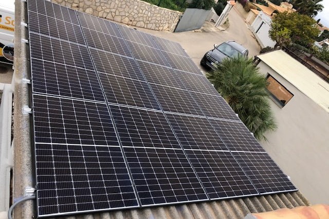 12X 370 wp Solar Panels, Denia, Alicante (Grid system)