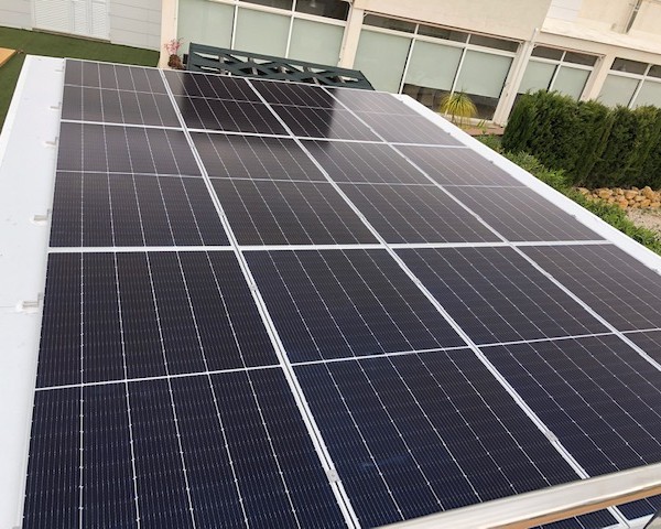 12X 465 wp Solar Panels, La Nucia, Alicante (Hybrid system)