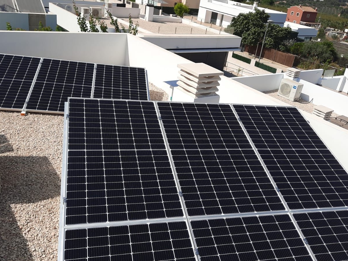 Paneles Solares 9X 380 wp, Polop, Alicante (Sistema de red)