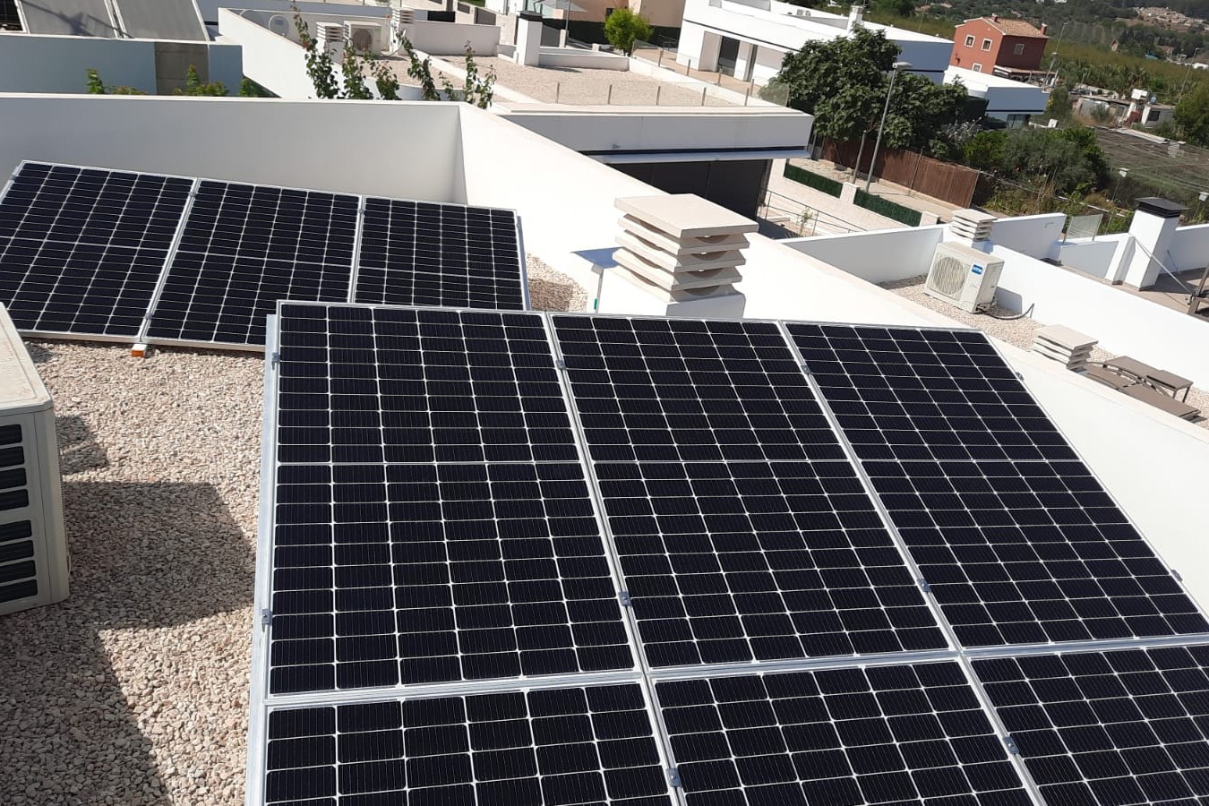 Paneles Solares 9X 380 wp, Polop, Alicante (Sistema de red)