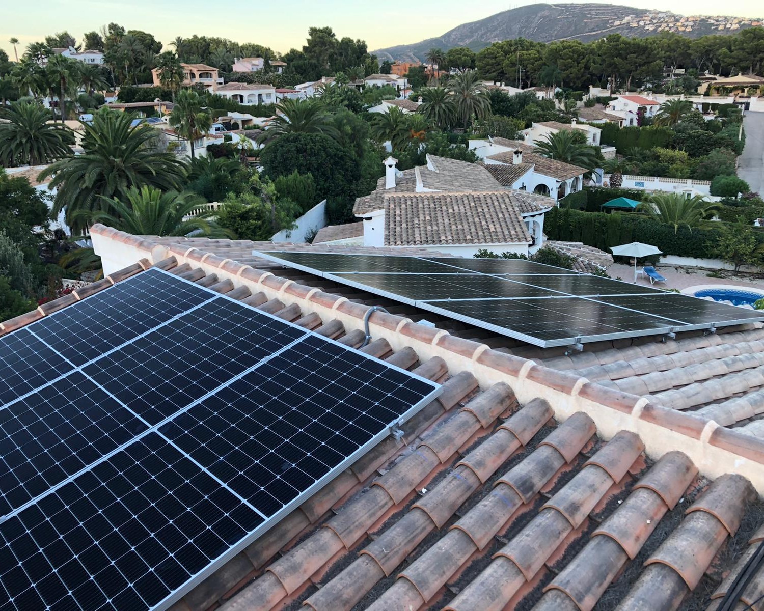12X 455 wp Solar Panels, Bennisa, Alicante (Hybrid system)