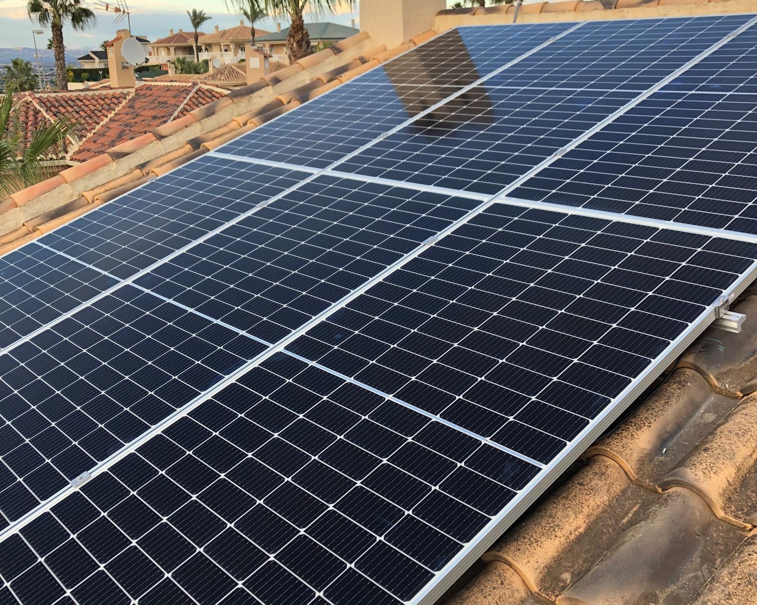 11X 455 wp Solar Panels, Rojales, Alicante (Hybrid system)