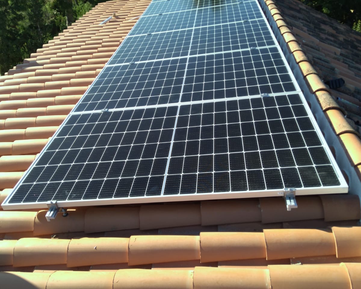 12X 380 wp Solar Panels, Benissa, Alicante (Hybrid system)12X 380 wp Solar Panels, Benissa, Alicante (Hybrid system)