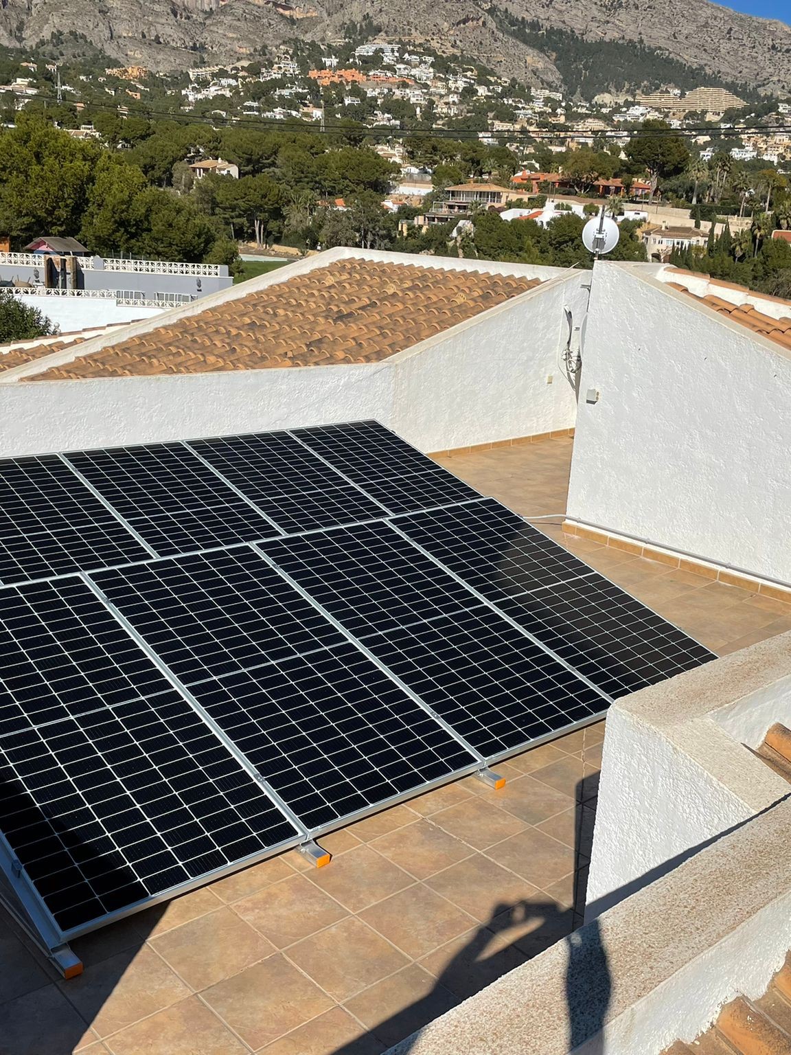 9X 455 wp zonnepanelen, Altea, Alicante (Hybride systeem)