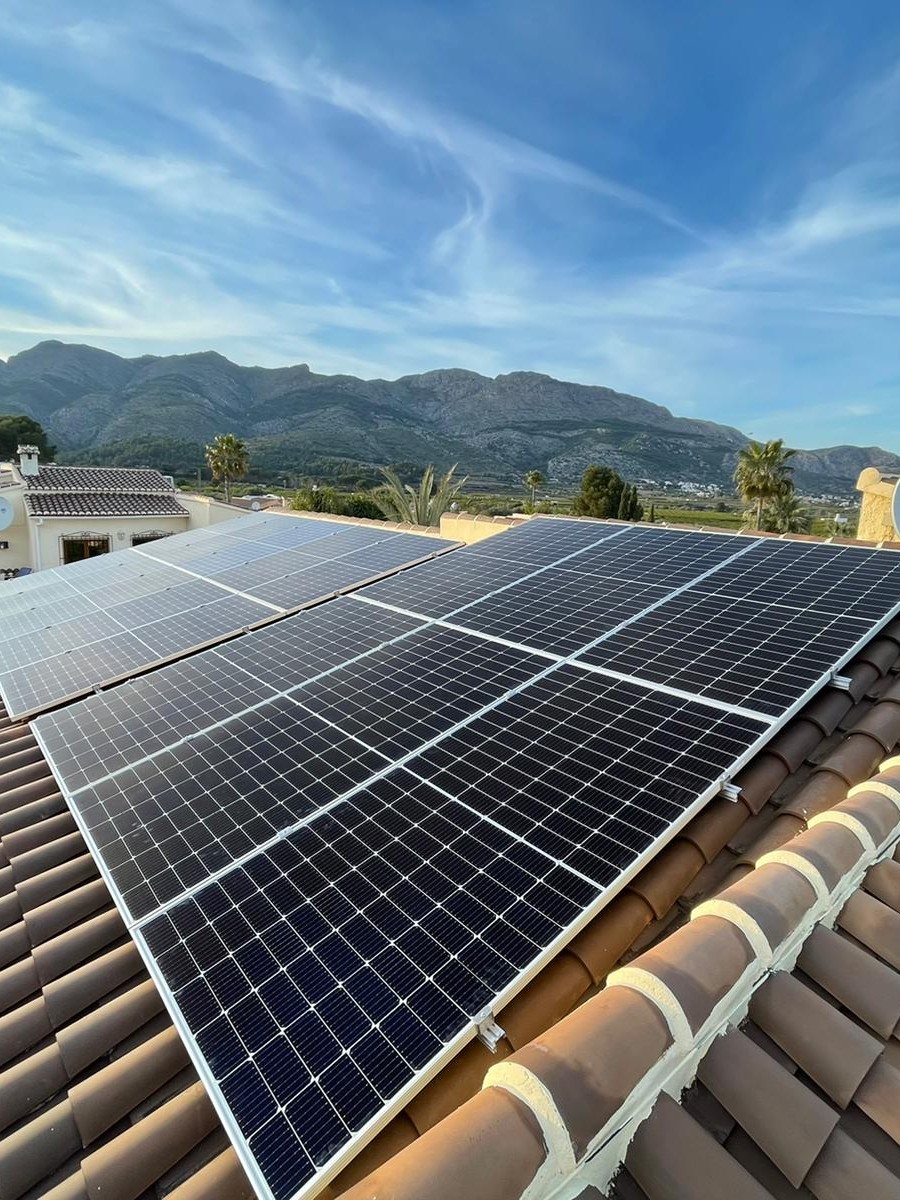 16X 455 wp Paneles Solares, Orba, Alicante (Sistema híbrido)