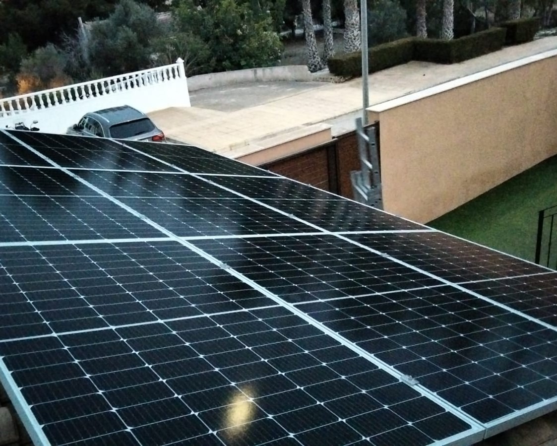 15X 385 wp Solar Panels, San Miguel de Salinas, Alicante (Hybrid system)