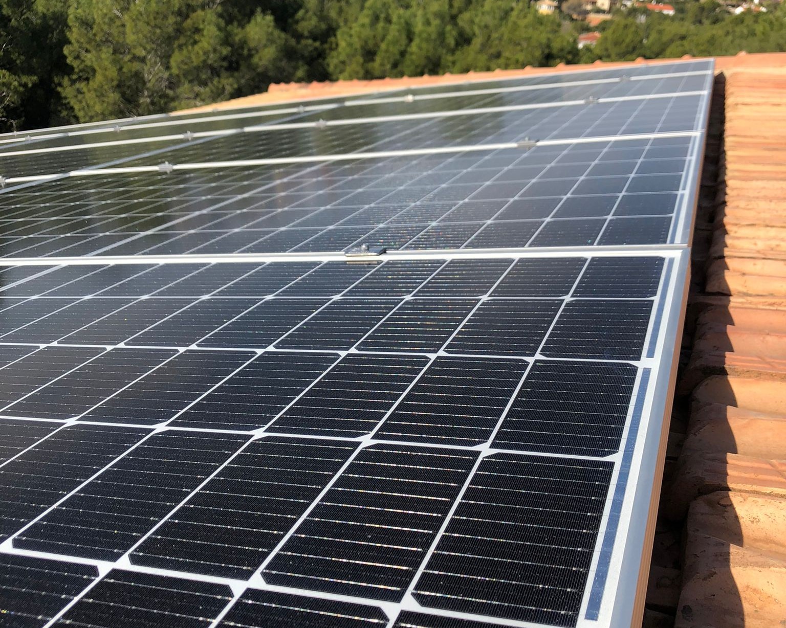 15X 380 wp Solar Panels, Altea, Alicante (Hybrid system)