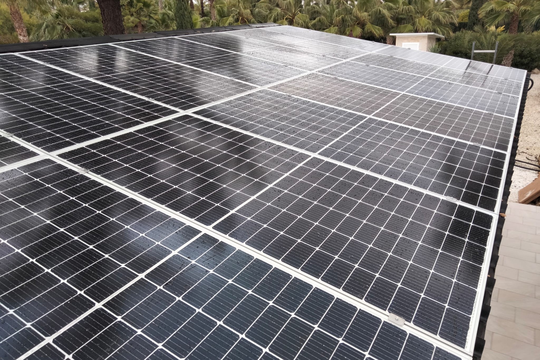 14X 455 wp Paneles Solares, Daya Vieja, Alicante (Sistema híbrido)