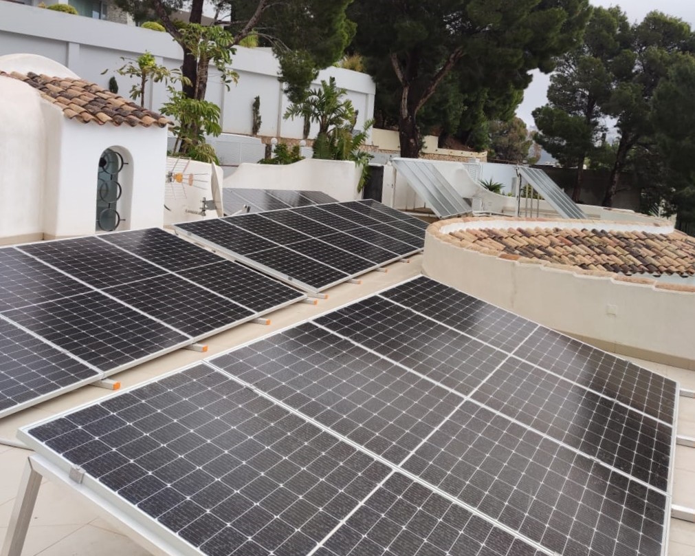 19X 460 wp Solar Panels, Altea, Alicante (Hybrid system)