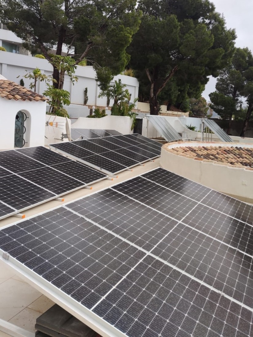 19X 460 wp Solar Panels, Altea, Alicante (Hybrid system)