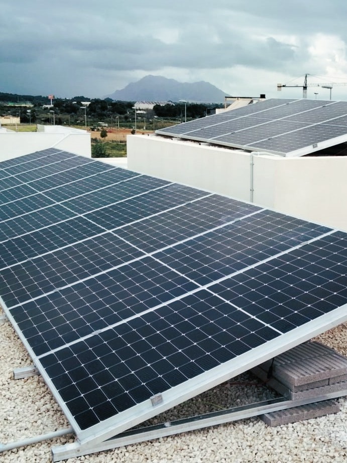 14X 460 wp Solar Panels, Benijofar, Alicante (Hybrid system)