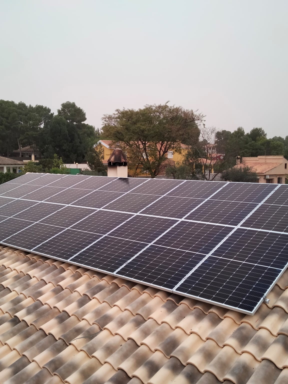18X 385 wp Zonnepanelen, Fortuna, Murcia (hybride systeem)