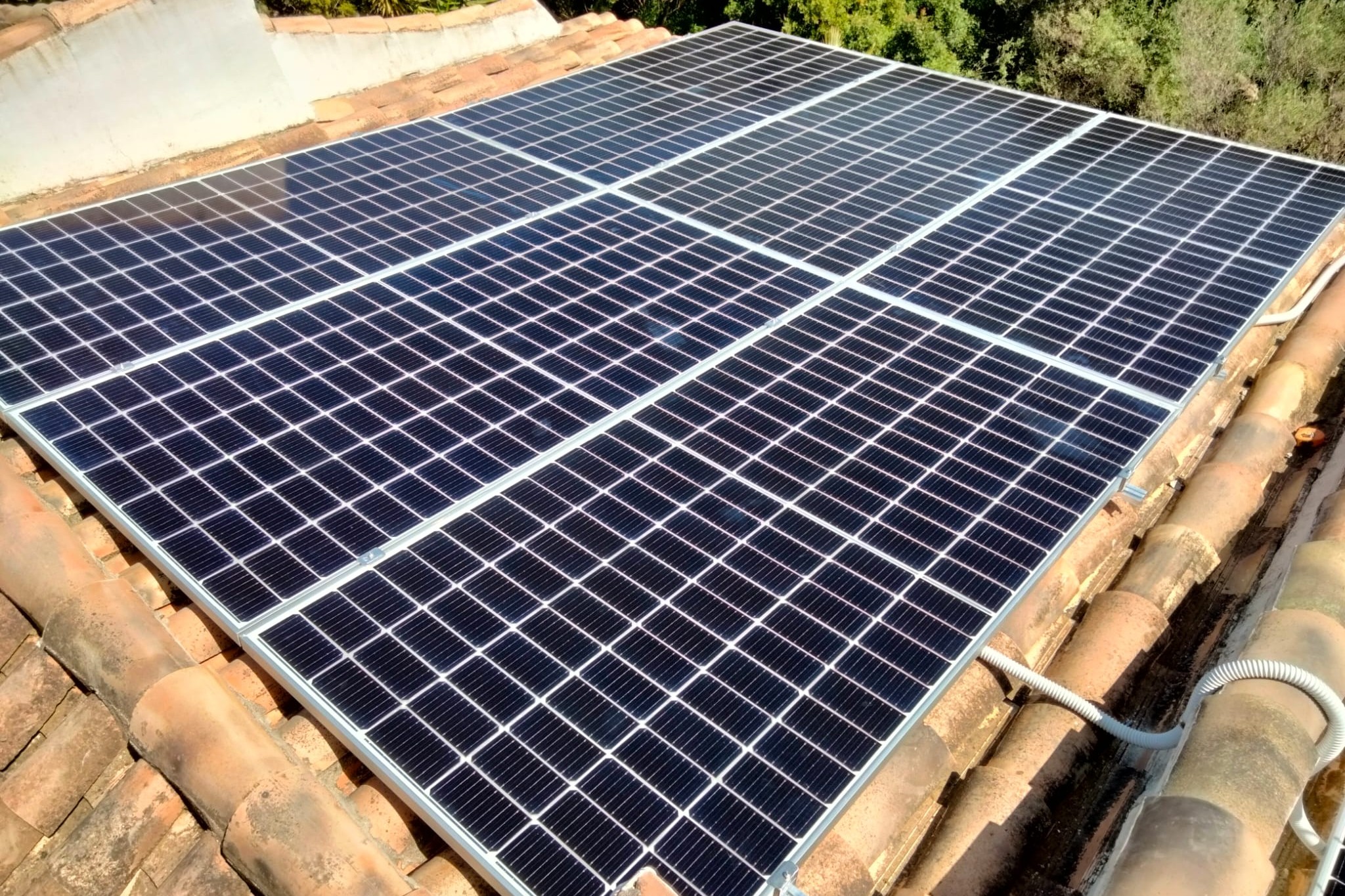11X 460 wp Solar Panels, Rafol de Almunia, Alicante (Hybrid system)
