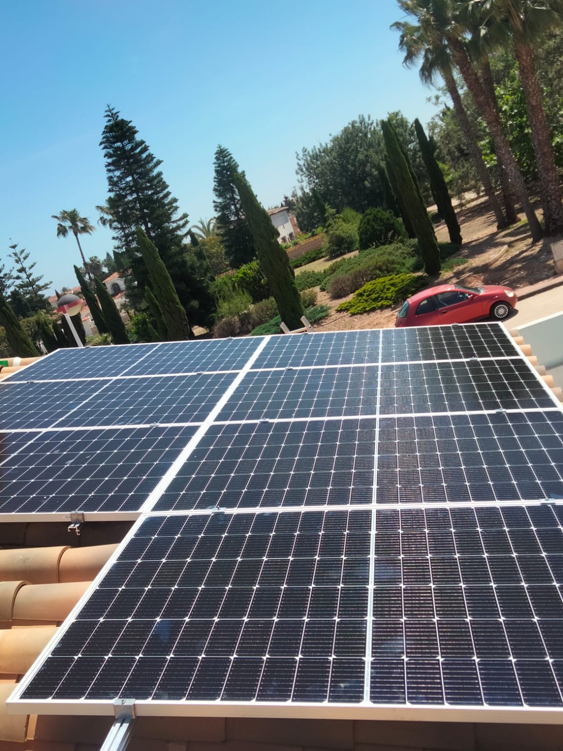12X 380 wp Paneles Solares, Els Poblet, Alicante (Sistema híbrido)
