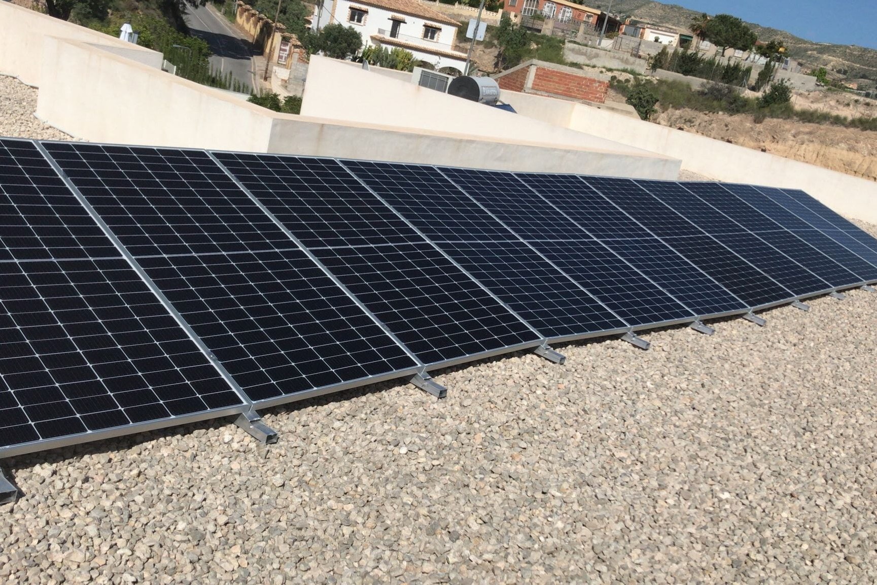 12X 455 wp Zonnepanelen, Busot, Alicante (hybride systeem)