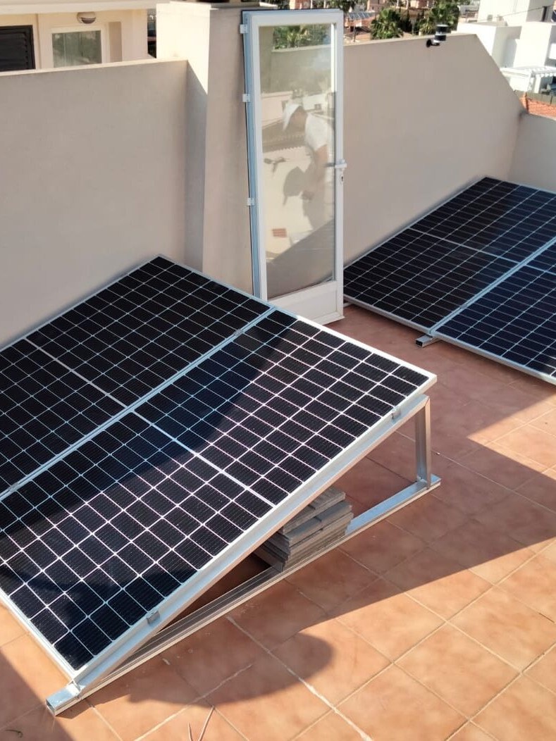 8X 460 wp Zonnepanelen, Alfaz del Pi, Alicante (hybride systeem)