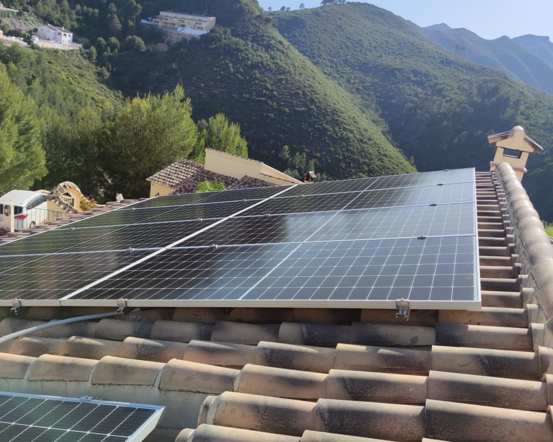 14X 460 wp Solar Panels, Ador, Valencia (Hybrid system)
