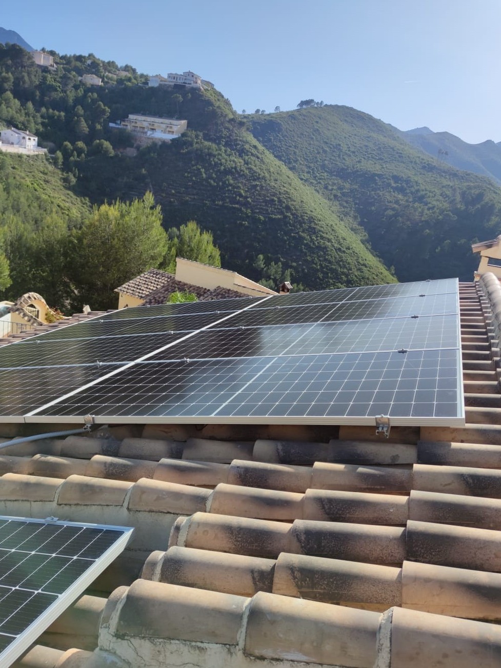14X 460 wp Solar Panels, Ador, Valencia (Hybrid system)