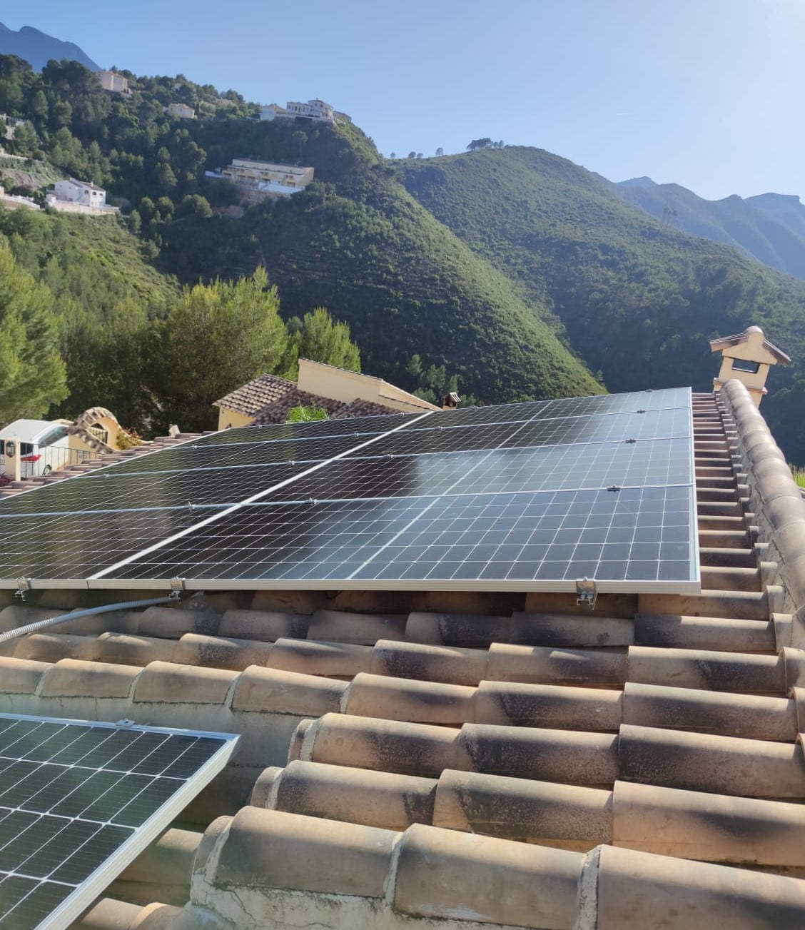 14X 460 wp Solar Panels, Ador, Valencia (Hybrid system) SolarNRG Spain