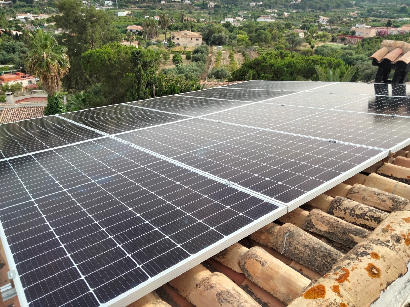 10X 460 wp Solar Panels, Altea, Alicante (Hybrid system)