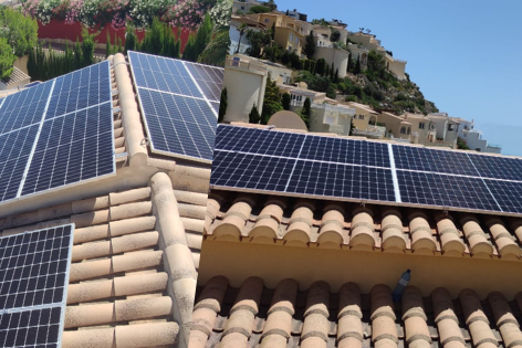 2 Sistemas de energía solar en Benitachell