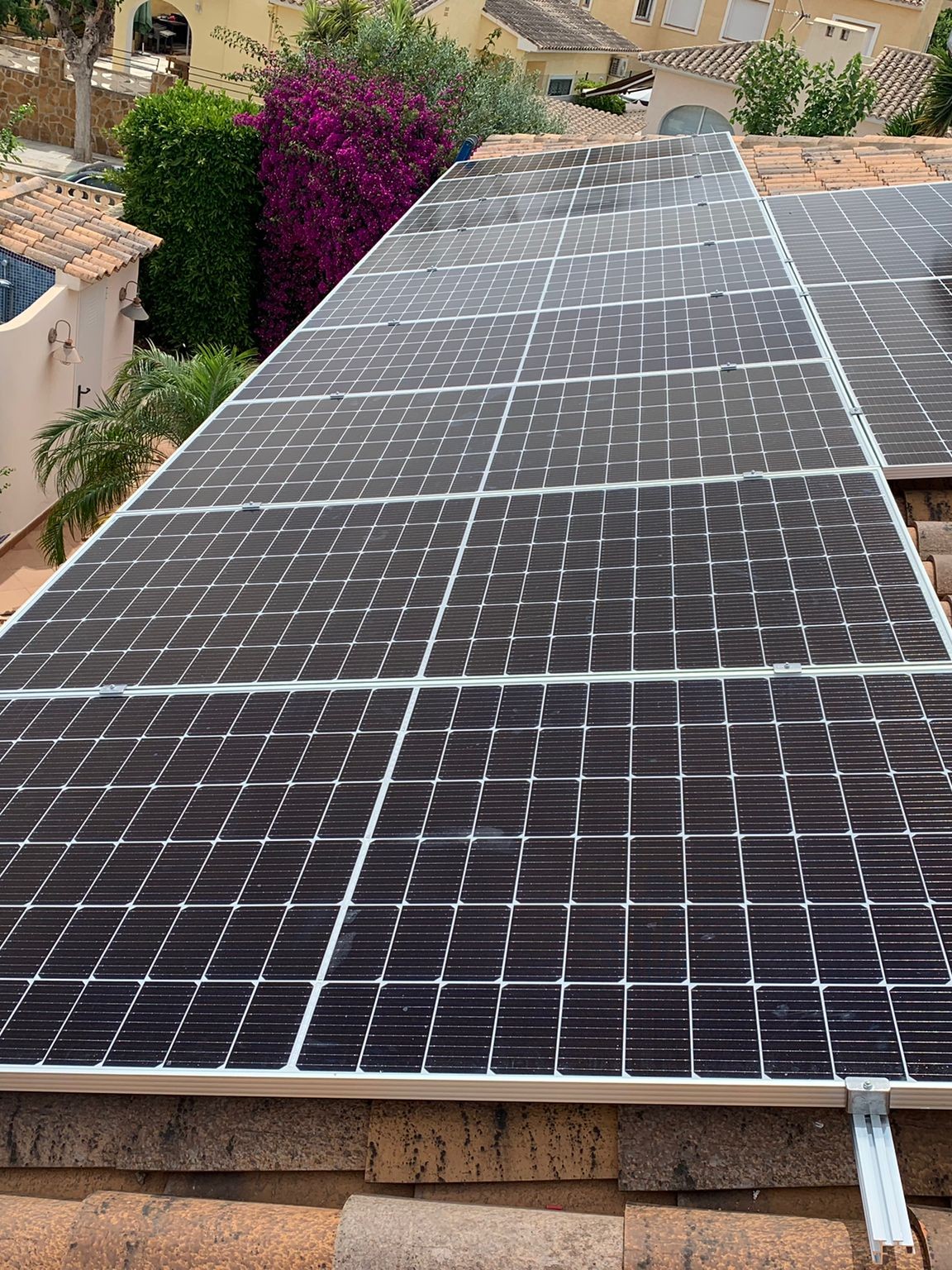 11X 460 wp Zonnepanelen, La Nucia, Alicante (Hybride systeem)