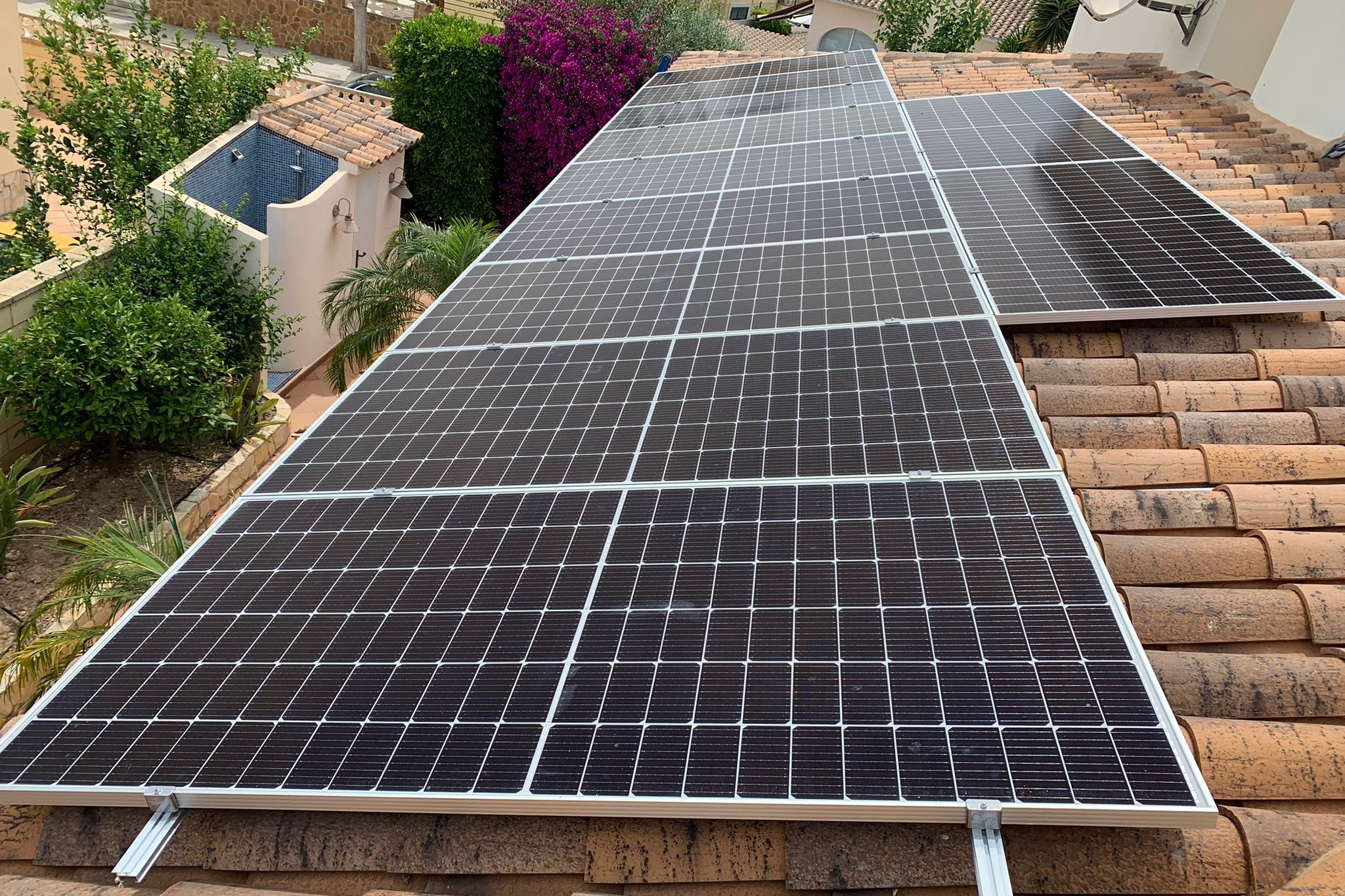 11X 460 wp Solar Panels, La Nucia, Alicante (Hybrid system)