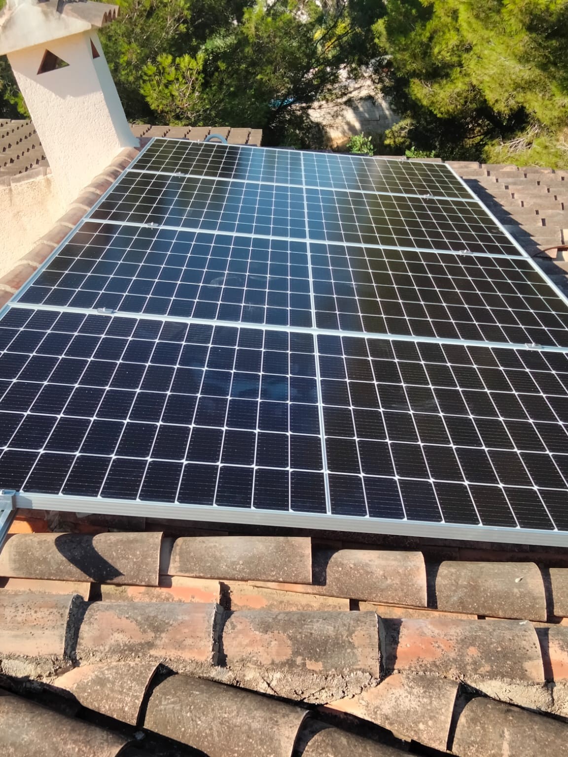 8X 455 wp Zonnepanelen, Benissa, Alicante (Hybride systeem)