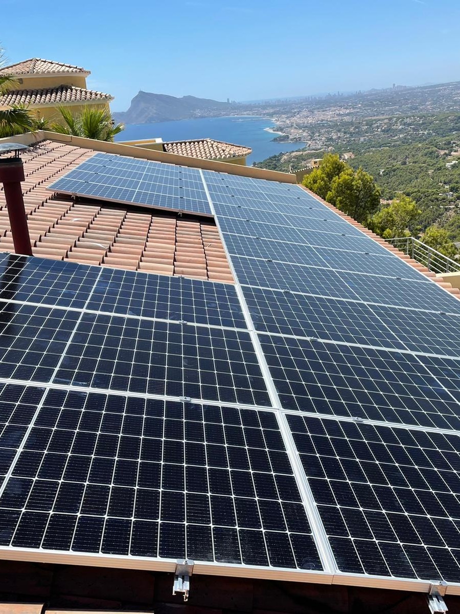 19X 460 wp Solar Panels, Altea, Alicante (Hybrid system)