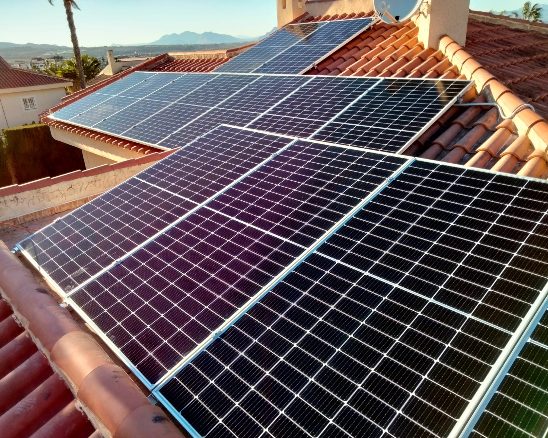 13X 455 wp Solar Panels, Rojales, Alicante (Hybrid system)