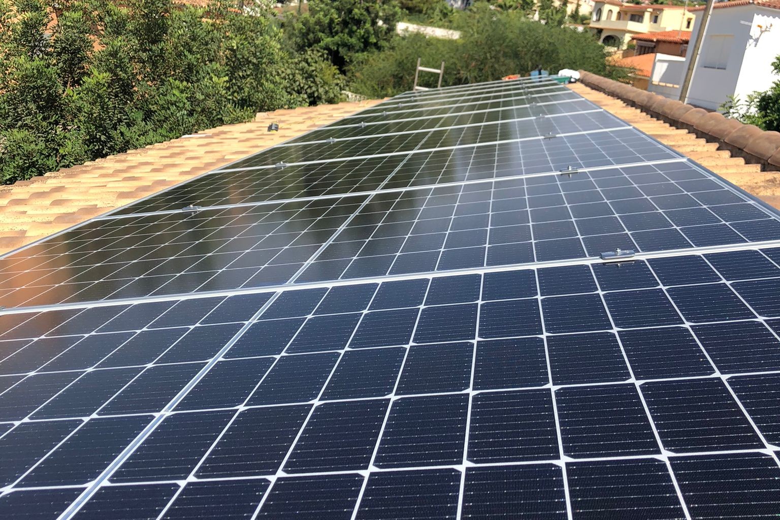 10X 380 wp Zonnepanelen, Calpe, Alicante (Hybride systeem)