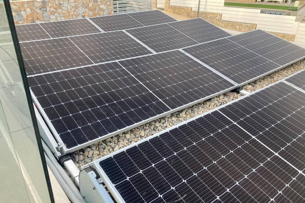 14X 465 wp Solar Panels, Finestrat, Alicante (Hybrid system)