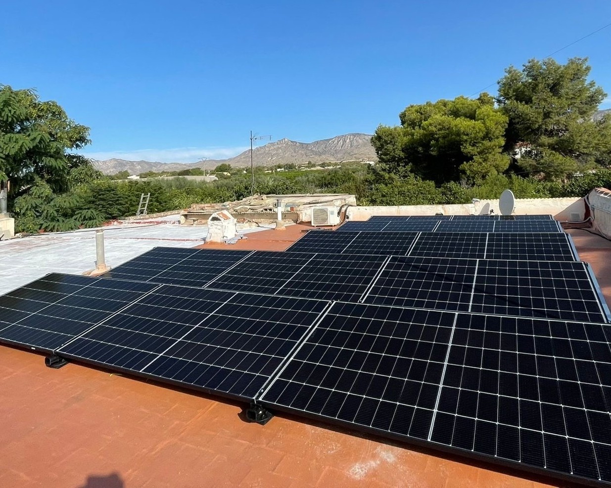 12 Solar Panels Crevillente